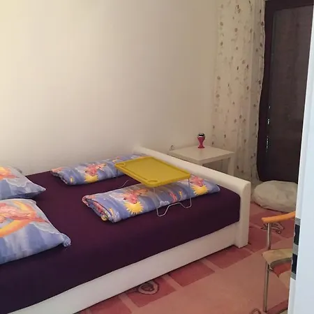 Apartment Lea Marsel